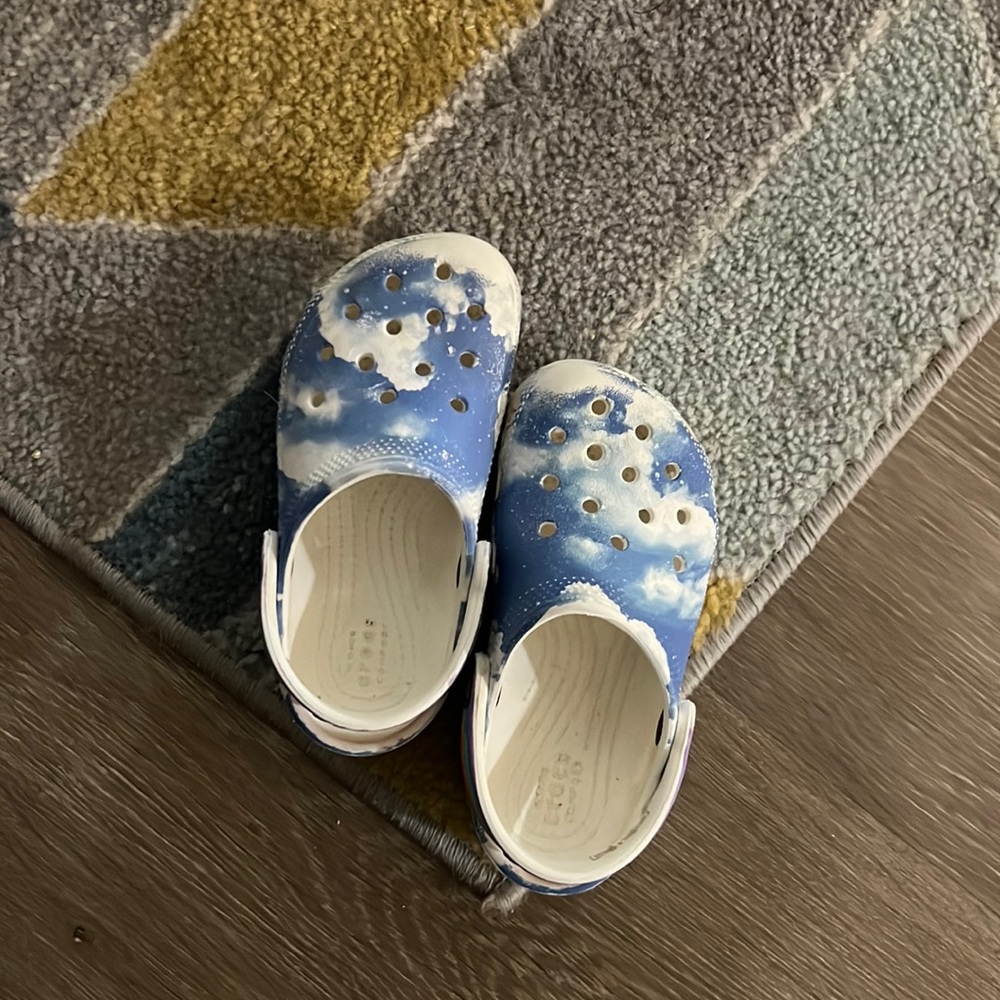 Cloud crocs